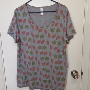 XL Lularoe Classic T